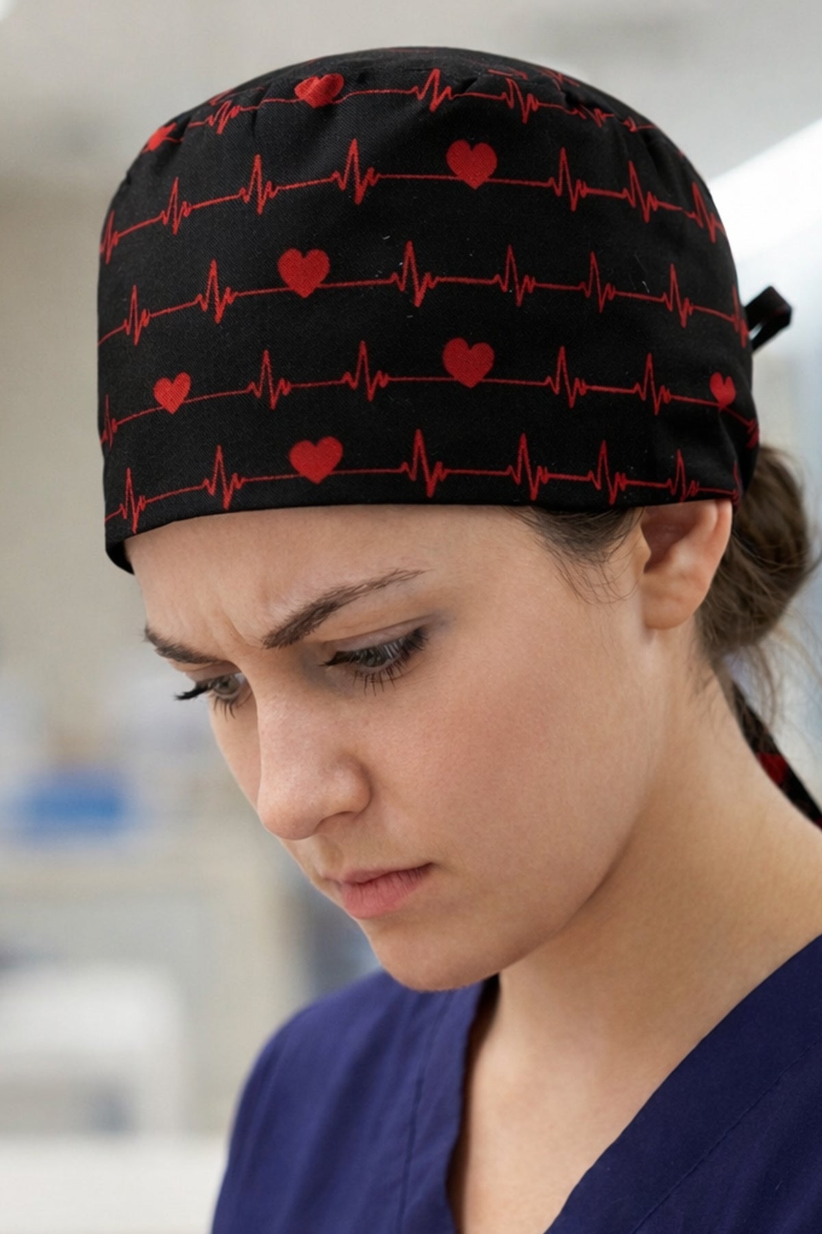 EKG Siyah Desenli Unisex Cerrahi Bone Hemşire ve Doktor Bone