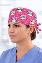 Pembe Gözlüklü Kedi Desenli Unisex Cerrahi Bone Hemşire ve Doktor Bone