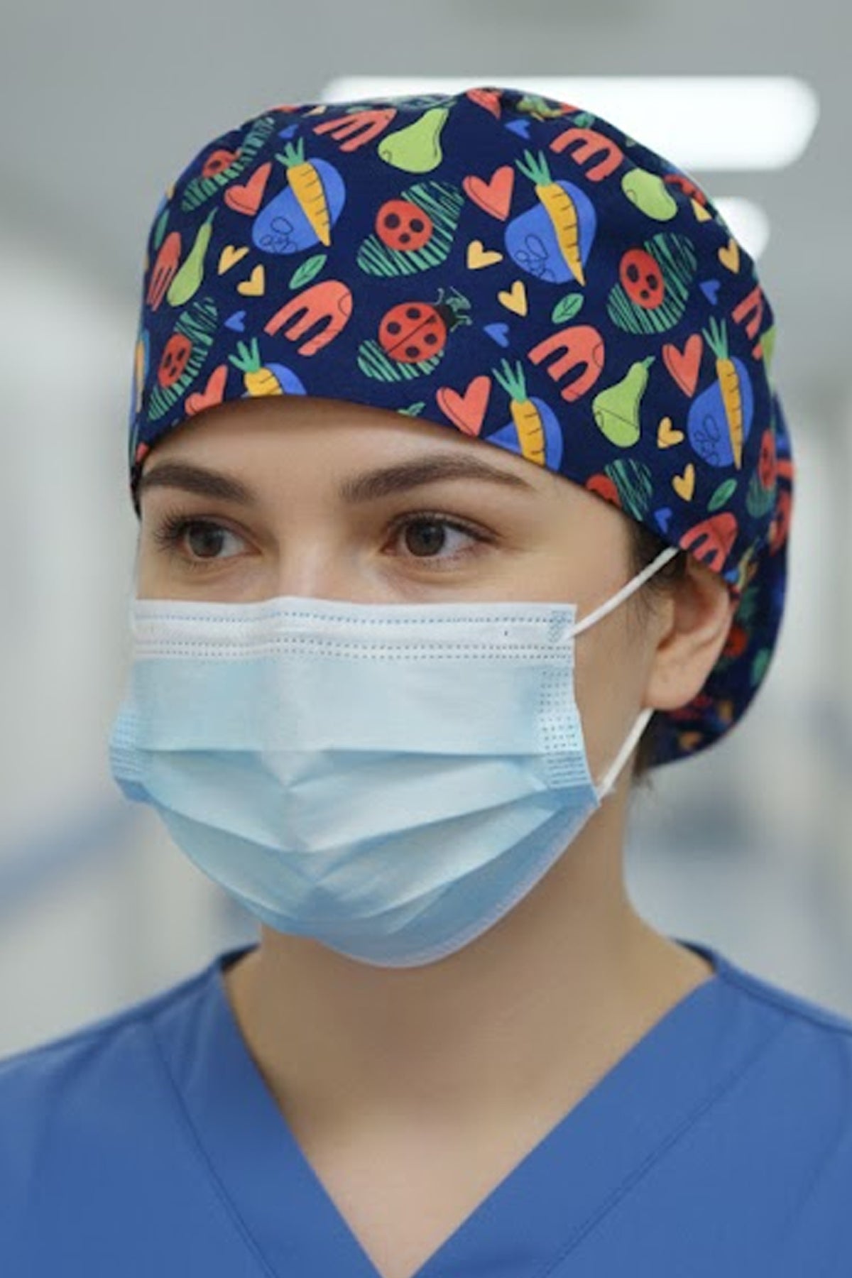 Uğur Böceği Desenli Cerrahi Bone Unisex – Likralı Doktor Hemşire Bonesi